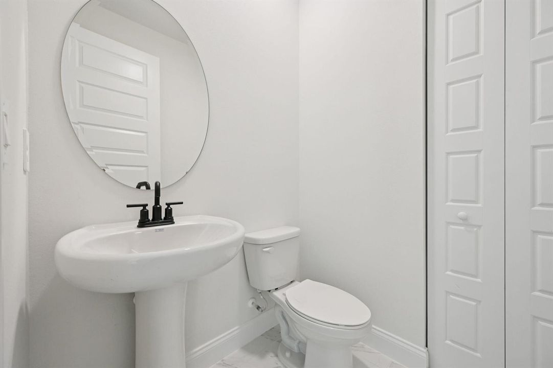 5633 Hampton Park Cir Vero (21)