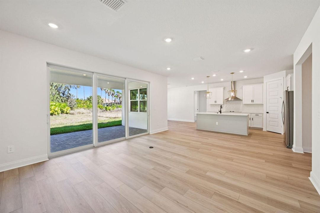 5633 Hampton Park Cir Vero (8)