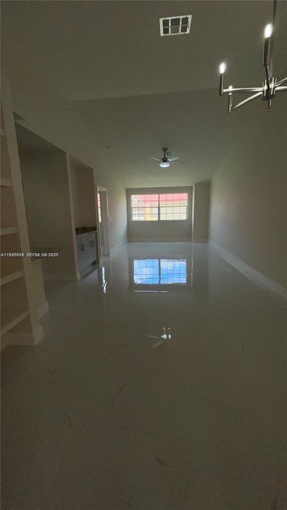 Active With Contract: $280,000 (2 beds, 2 baths, 1100 Square Feet)