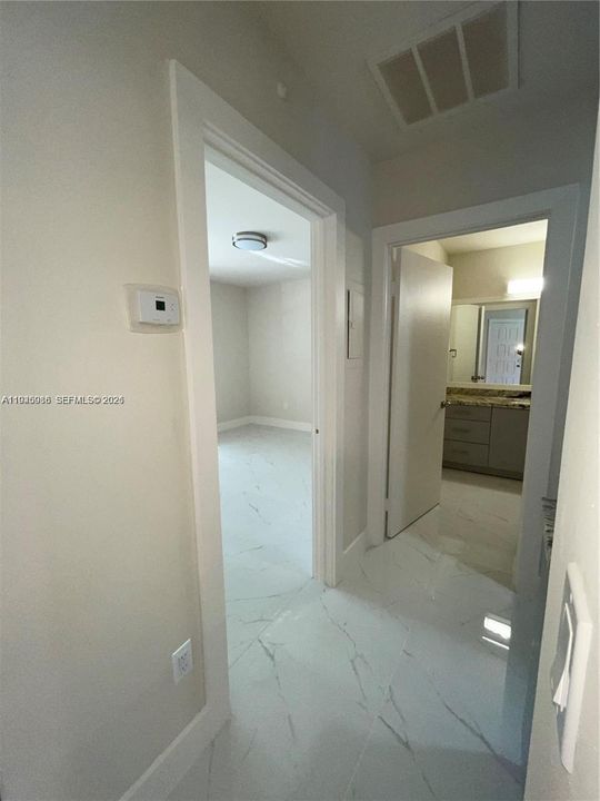 Active With Contract: $280,000 (2 beds, 2 baths, 1100 Square Feet)