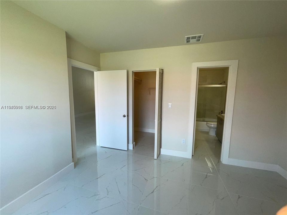 Active With Contract: $280,000 (2 beds, 2 baths, 1100 Square Feet)