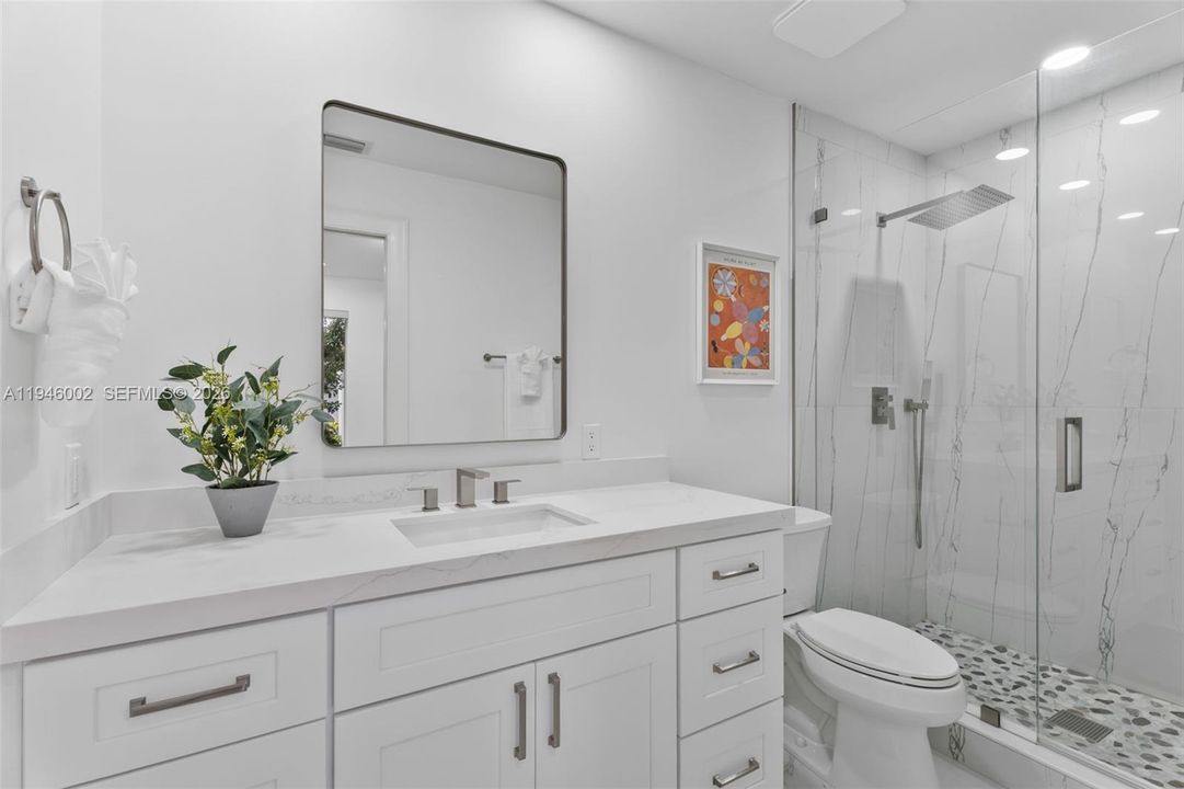 Recently Rented: $14,000 (4 beds, 4 baths, 3820 Square Feet)