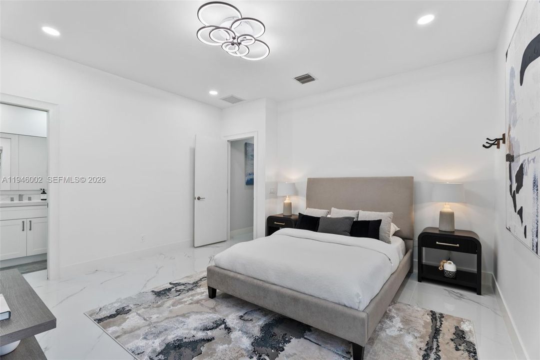 Recently Rented: $14,000 (4 beds, 4 baths, 3820 Square Feet)