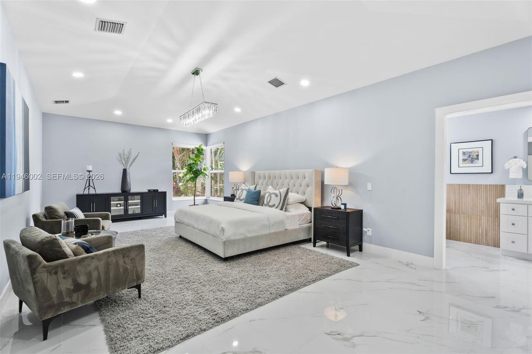 Recently Rented: $14,000 (4 beds, 4 baths, 3820 Square Feet)