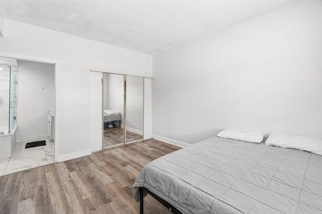 025-751CypressLane-PompanoBeach-FL-33064