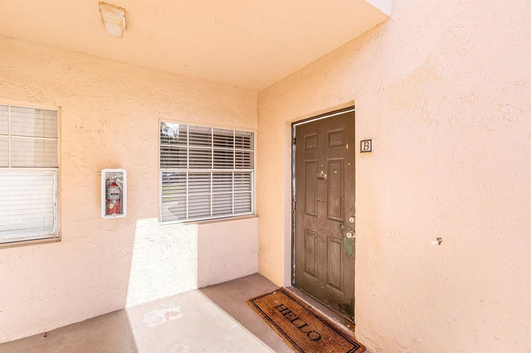 007-751CypressLane-PompanoBeach-FL-33064
