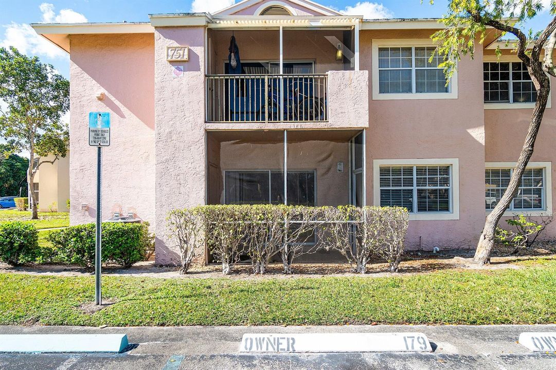006-751CypressLane-PompanoBeach-FL-33064