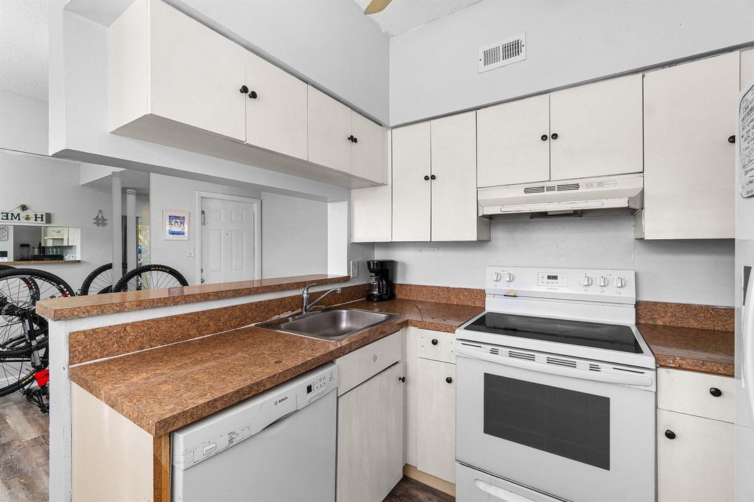 015-751CypressLane-PompanoBeach-FL-33064