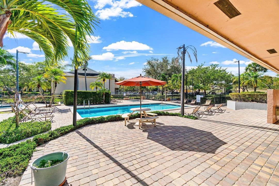 034-751CypressLane-PompanoBeach-FL-33064