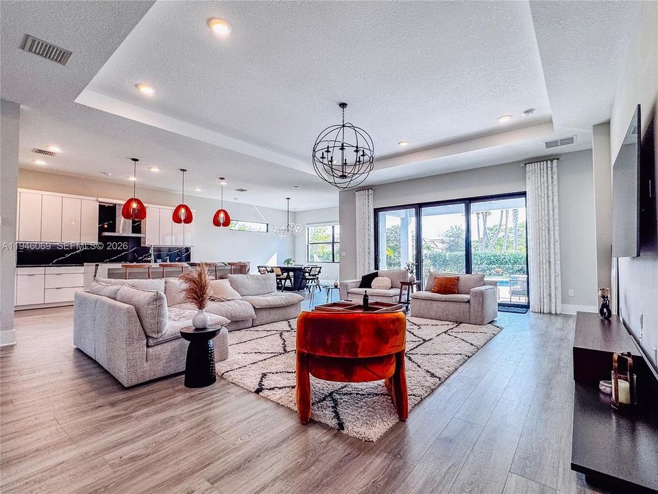 На продажу: $999,999 (3 спален, 3 ванн, 2543 Квадратных фут)