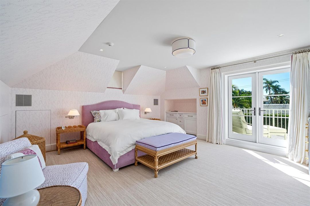 BEDROOM_1_ANGLE_DT