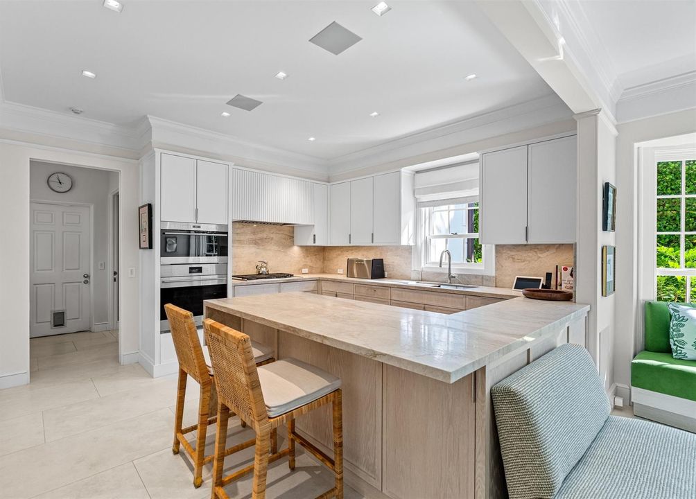 Cropped_KITCHEN_ANGLE_DT