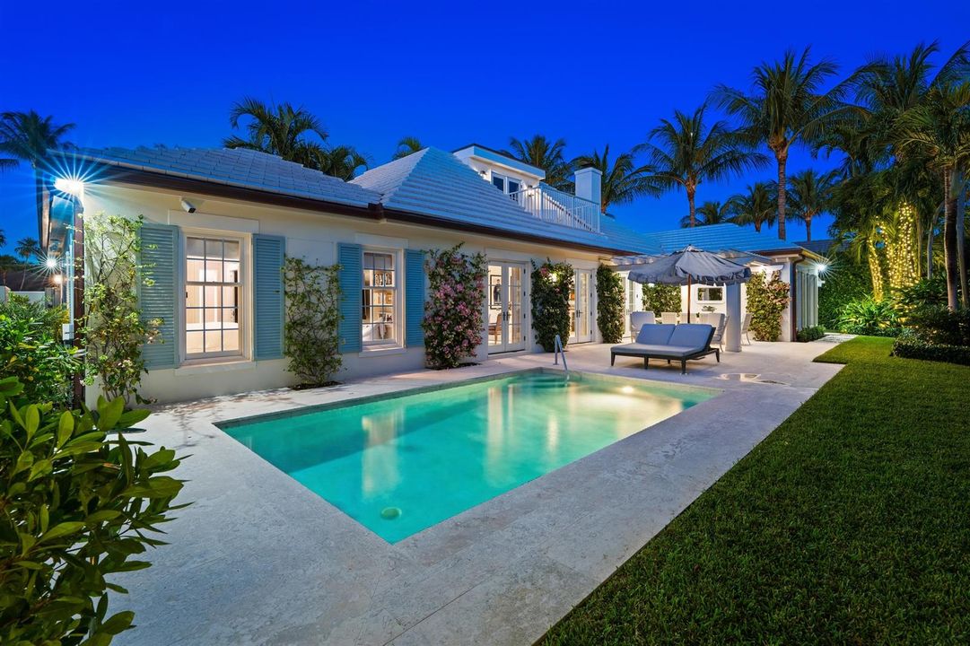 POOL_TO_REAR_SUNRISE_DT