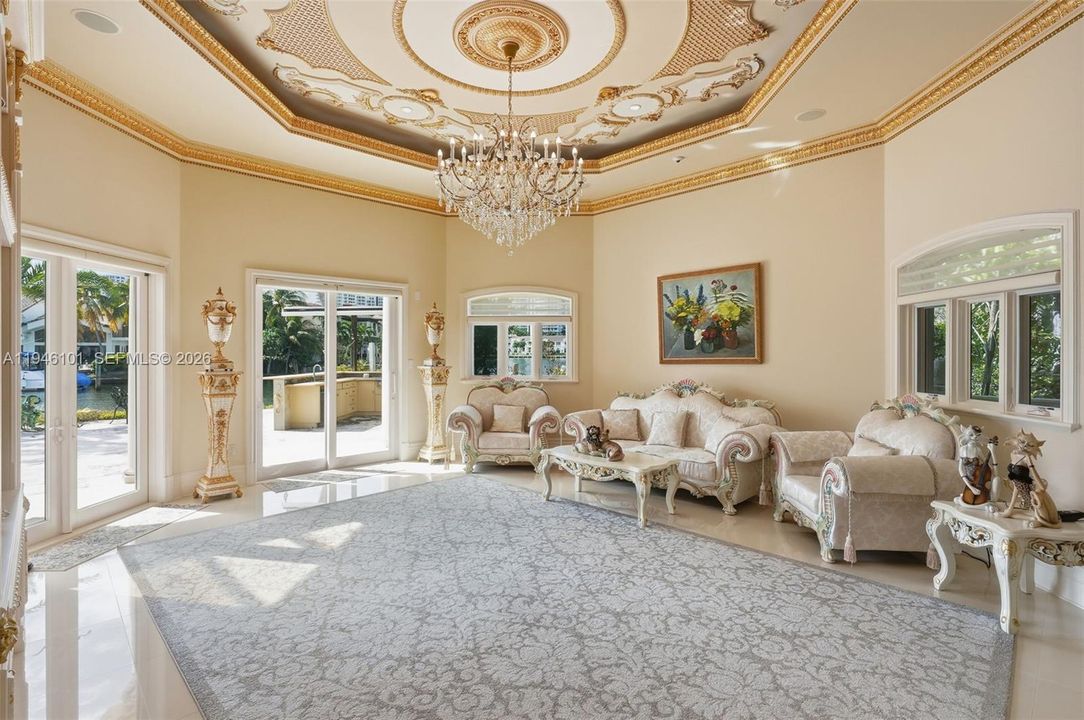 For Sale: $21,900,000 (7 beds, 6 baths, 8197 Square Feet)