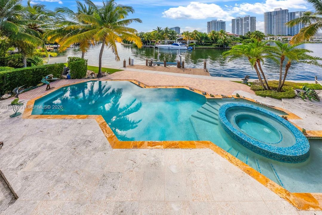 For Sale: $21,900,000 (7 beds, 6 baths, 8197 Square Feet)