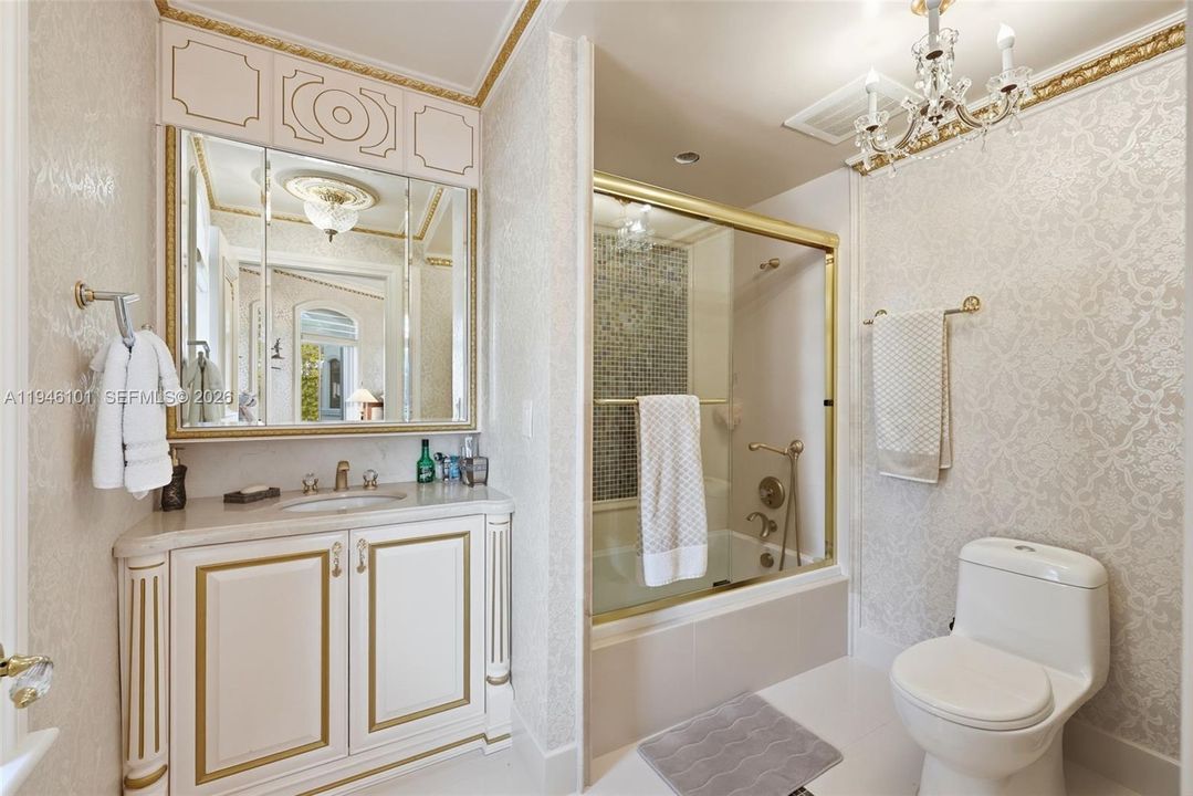 For Sale: $21,900,000 (7 beds, 6 baths, 8197 Square Feet)