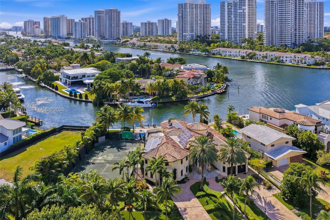 For Sale: $21,900,000 (7 beds, 6 baths, 8197 Square Feet)