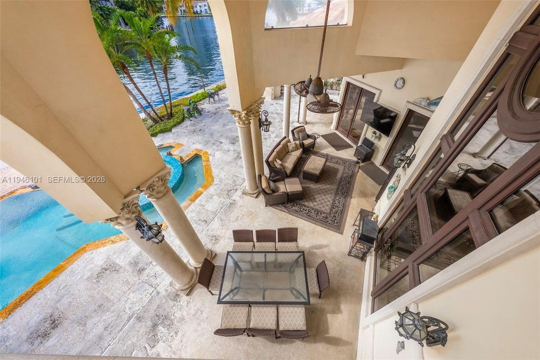 For Sale: $21,900,000 (7 beds, 6 baths, 8197 Square Feet)
