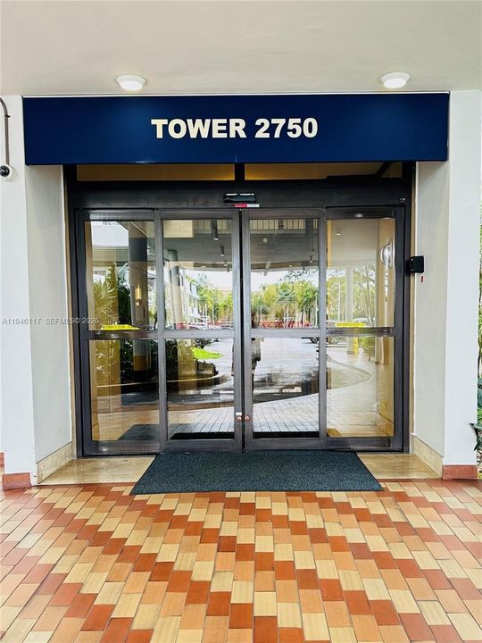 For Sale: $189,000 (1 beds, 1 baths, 873 Square Feet)