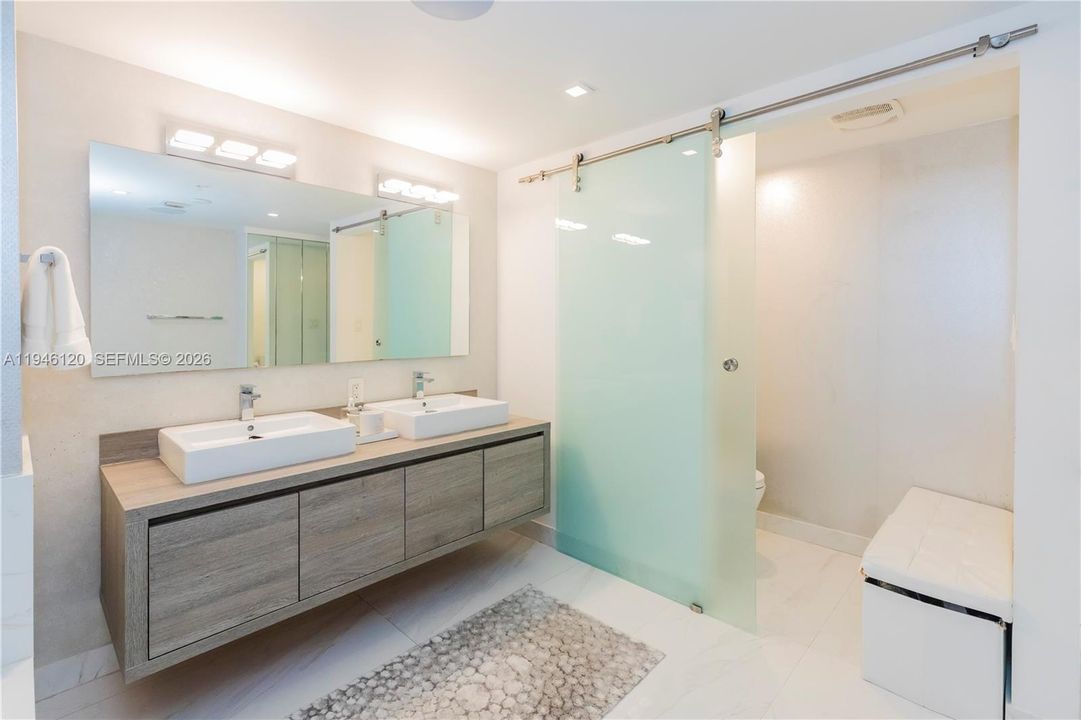 For Sale: $1,119,000 (3 beds, 2 baths, 1705 Square Feet)