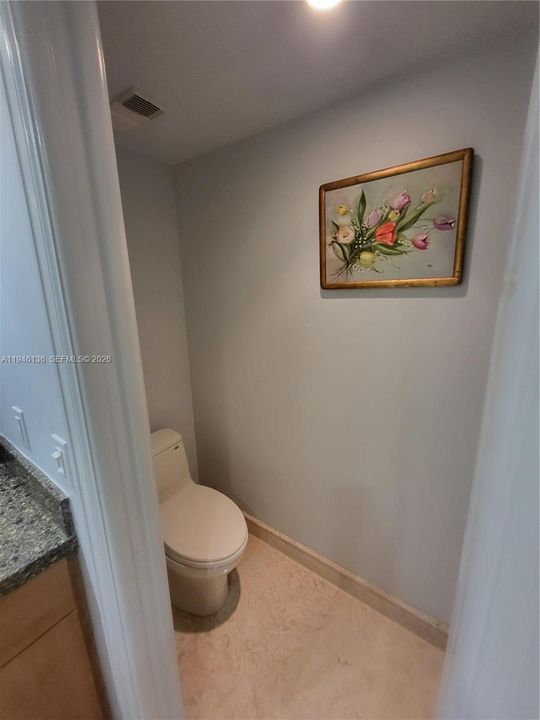 Recently Sold: $1,650,000 (2 beds, 2 baths, 1882 Square Feet)