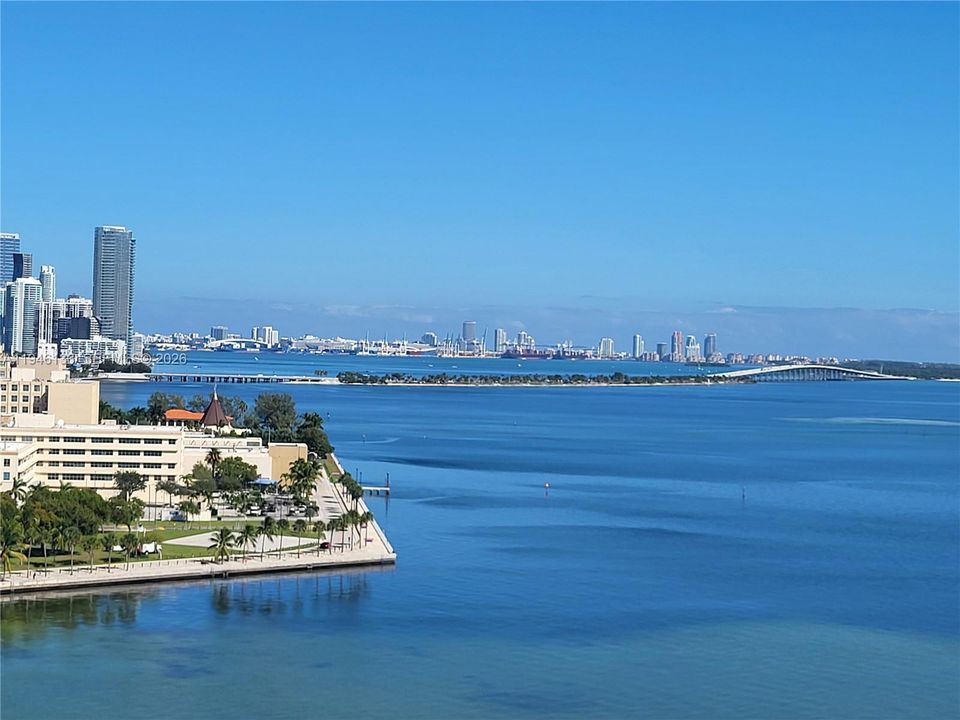 Recently Sold: $1,650,000 (2 beds, 2 baths, 1882 Square Feet)