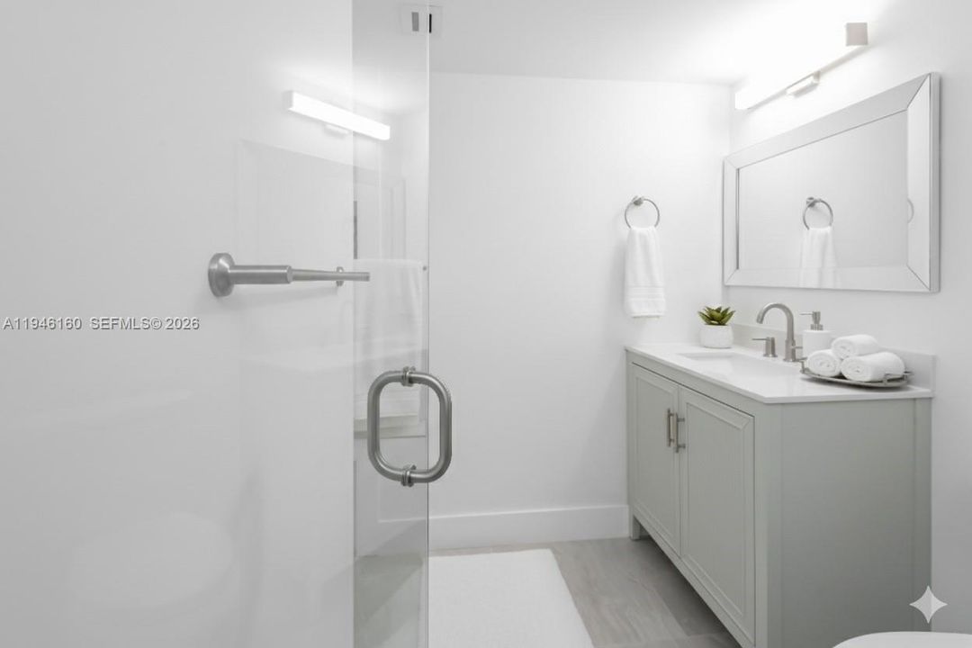 For Sale: $348,999 (2 beds, 2 baths, 1220 Square Feet)