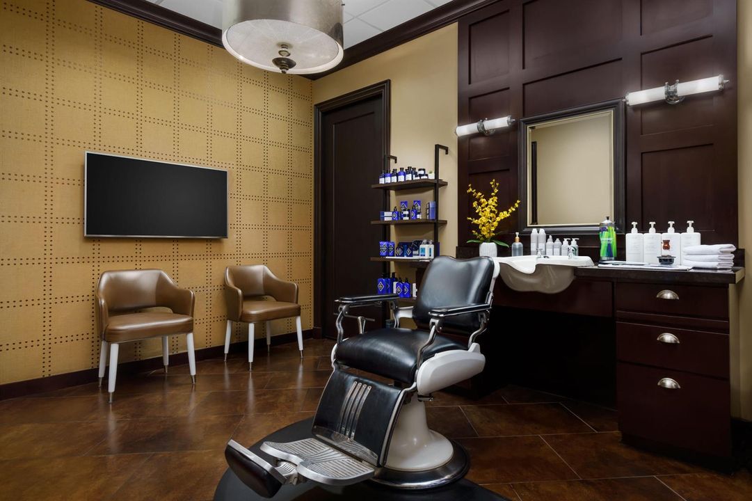 20230410_Broken_Sound_Barbershop