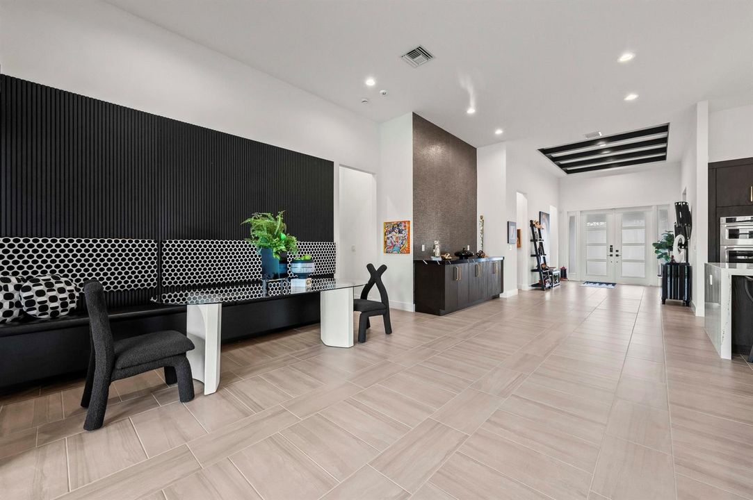 18 Dining Room 03