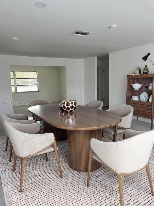 En Venta: $314,500 (2 camas, 2 baños, 1288 Pies cuadrados)