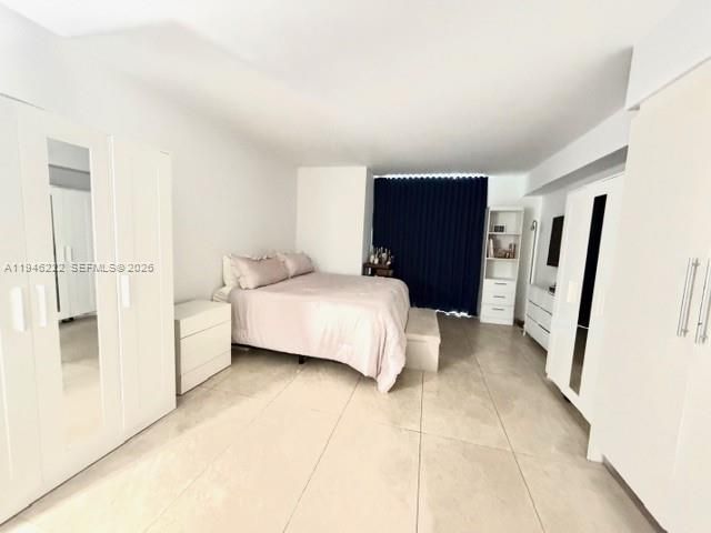 For Sale: $350,000 (0 beds, 1 baths, 449 Square Feet)