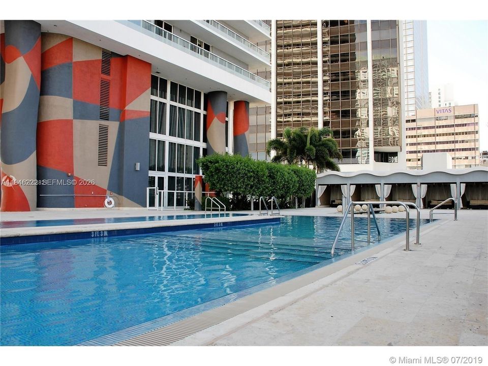 For Sale: $350,000 (0 beds, 1 baths, 449 Square Feet)