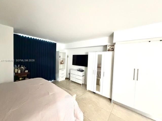 For Sale: $350,000 (0 beds, 1 baths, 449 Square Feet)