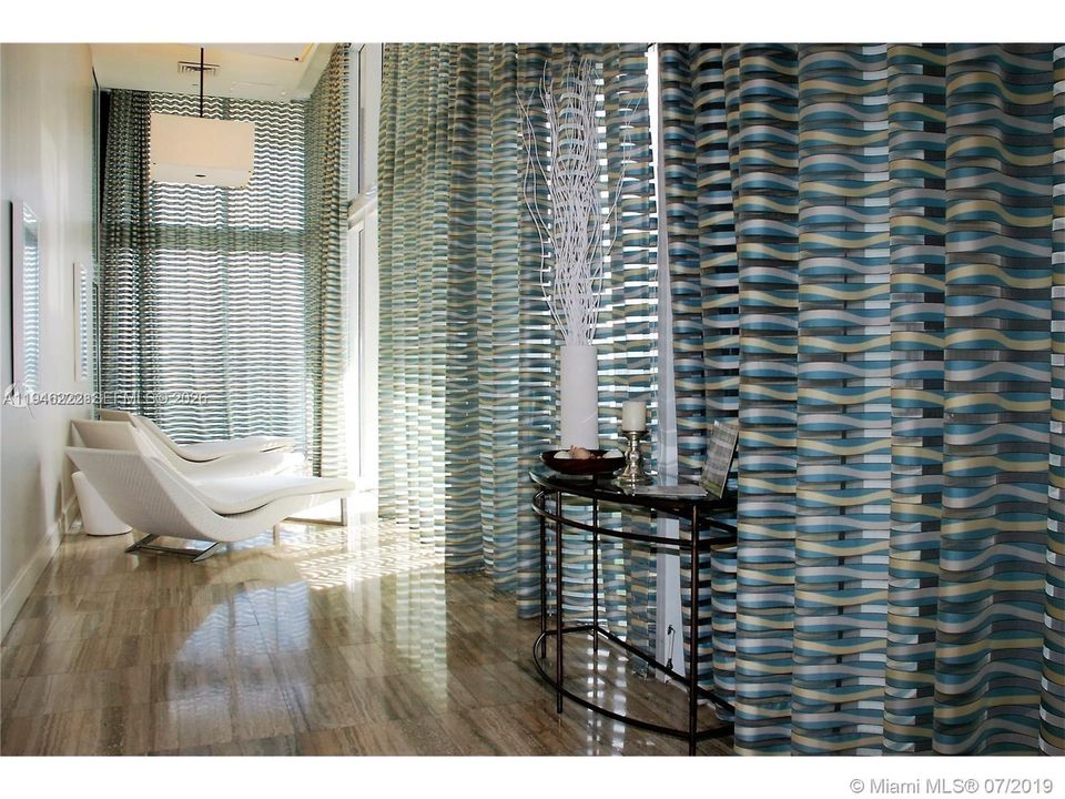 For Sale: $350,000 (0 beds, 1 baths, 449 Square Feet)
