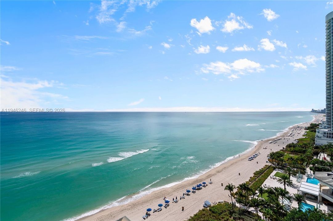 For Sale: $2,100,000 (3 beds, 3 baths, 2383 Square Feet)