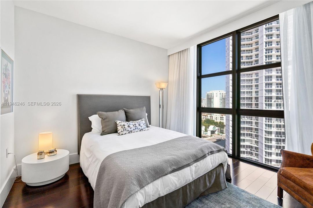 For Sale: $2,100,000 (3 beds, 3 baths, 2383 Square Feet)
