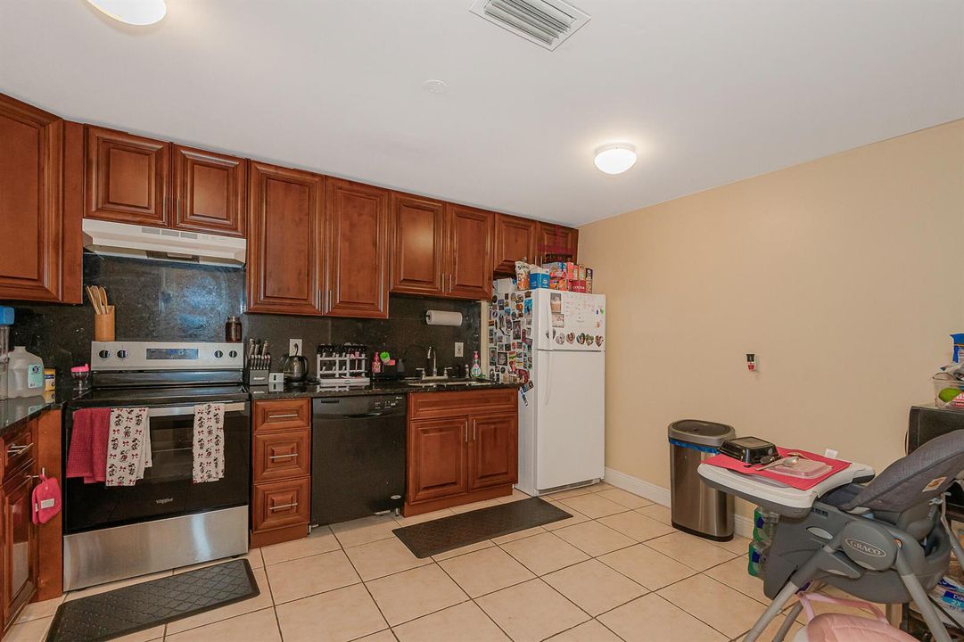 4063-65 SW 51st St_Final Pictures_028