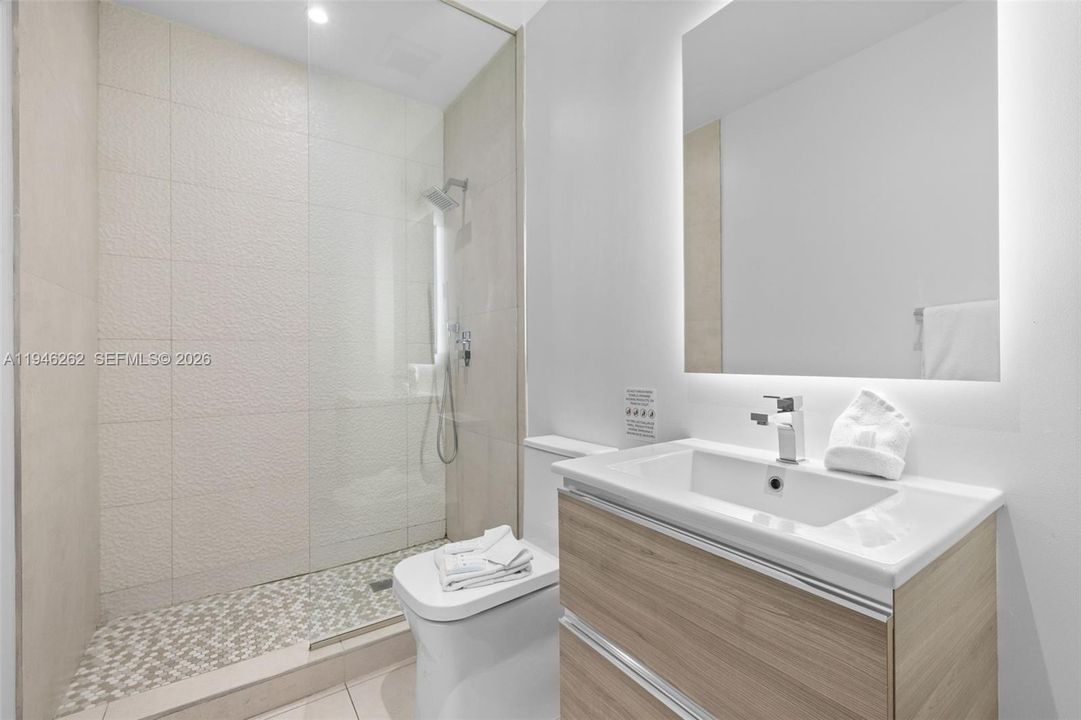 En Venta: $100,000 (2 camas, 2 baños, 809 Pies cuadrados)