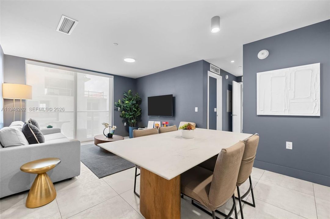 En Venta: $100,000 (2 camas, 2 baños, 809 Pies cuadrados)