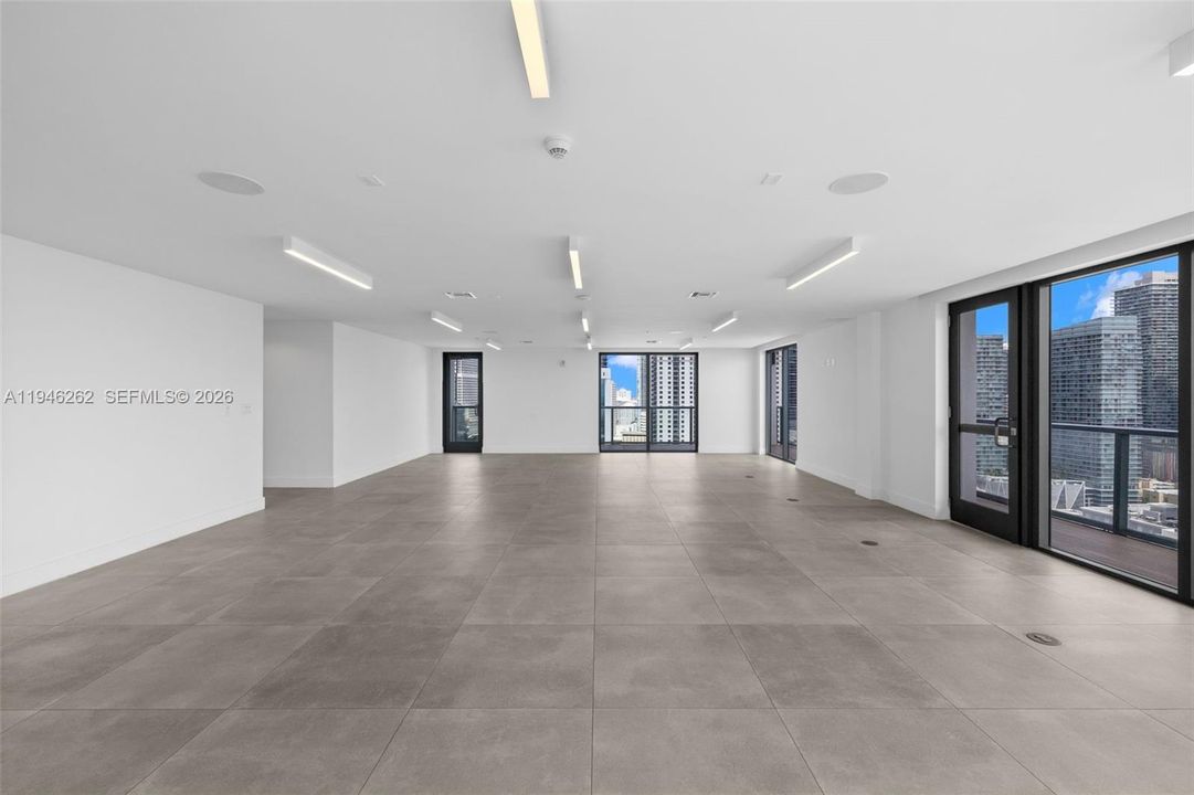 En Venta: $100,000 (2 camas, 2 baños, 809 Pies cuadrados)