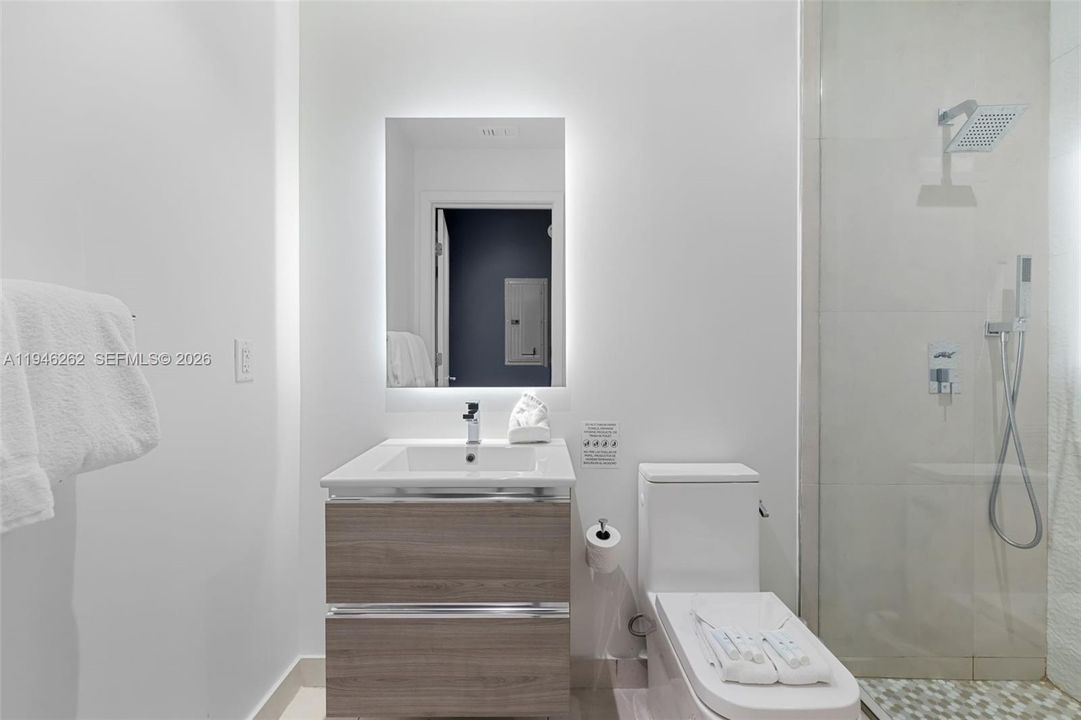 En Venta: $100,000 (2 camas, 2 baños, 809 Pies cuadrados)