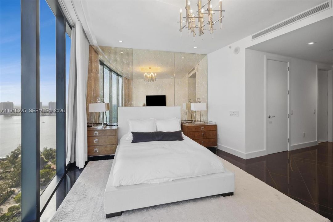 For Sale: $5,899,000 (3 beds, 4 baths, 3171 Square Feet)
