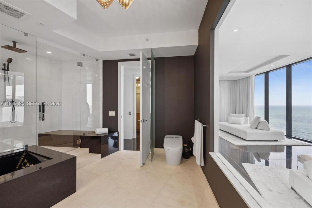 For Sale: $5,899,000 (3 beds, 4 baths, 3171 Square Feet)