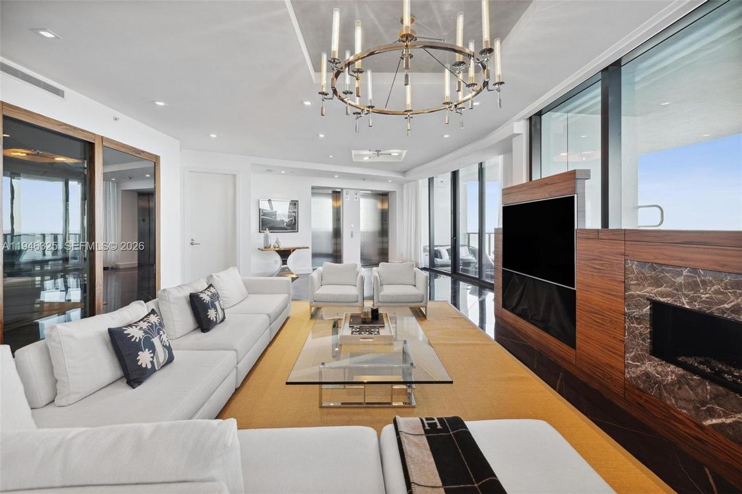 For Sale: $5,899,000 (3 beds, 4 baths, 3171 Square Feet)