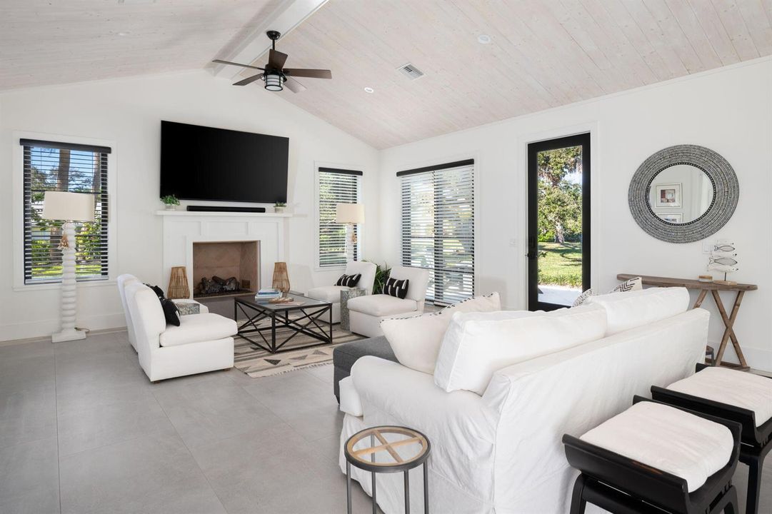 8-web-or-mls-506 Conn Way-8