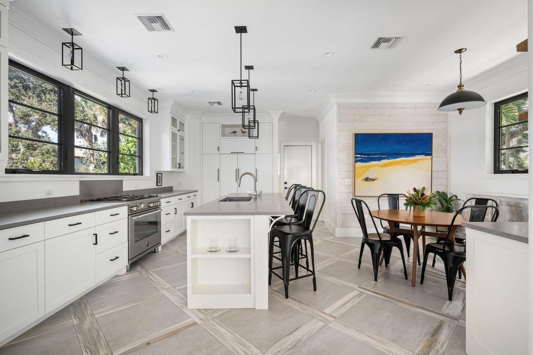 15-web-or-mls-506 Conn Way-15