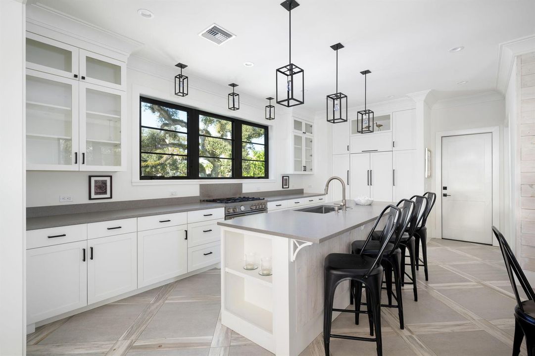 17-web-or-mls-506 Conn Way-17