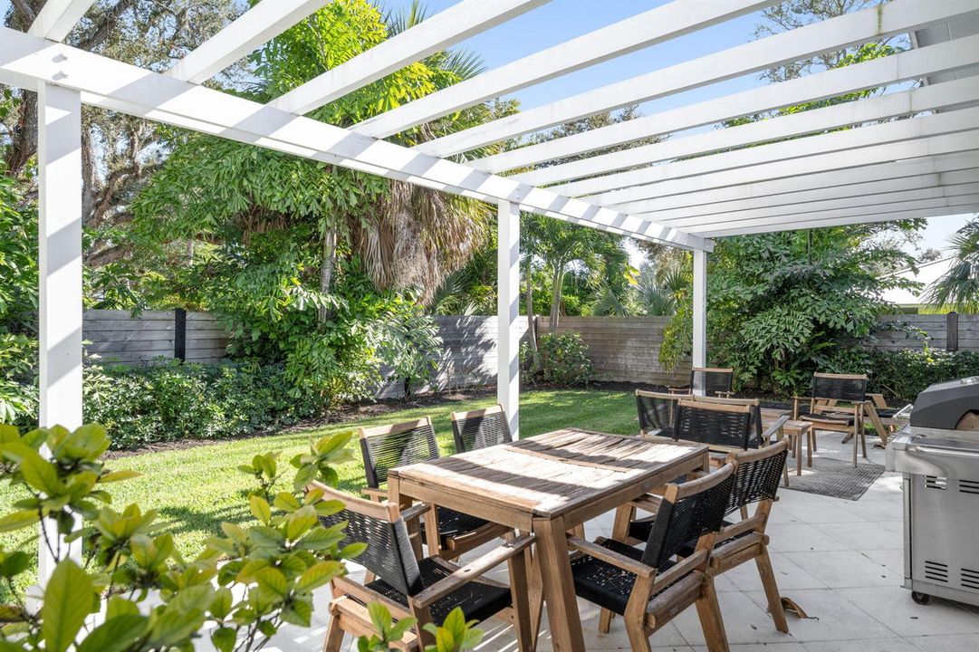 35-web-or-mls-506 Conn Way-35