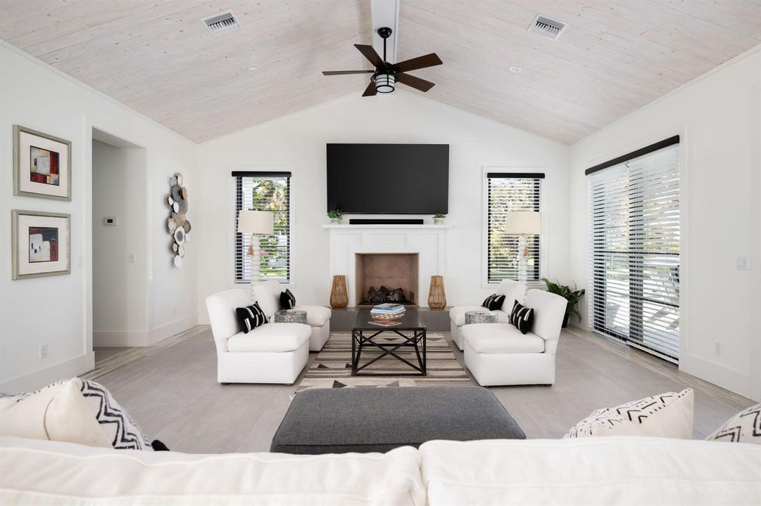 11-web-or-mls-506 Conn Way-11