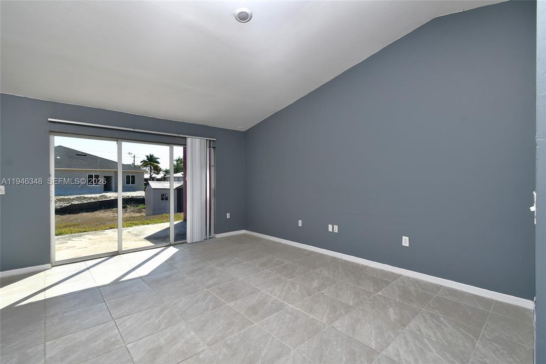 En Venta: $359,900 (0 camas, 0 baños, 1988 Pies cuadrados)